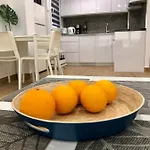 Beach Apartment * טורבייחה