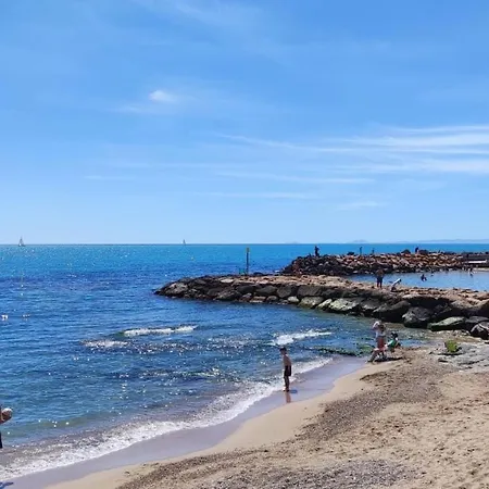 شقة Beach Apartment تورّيفيِخا